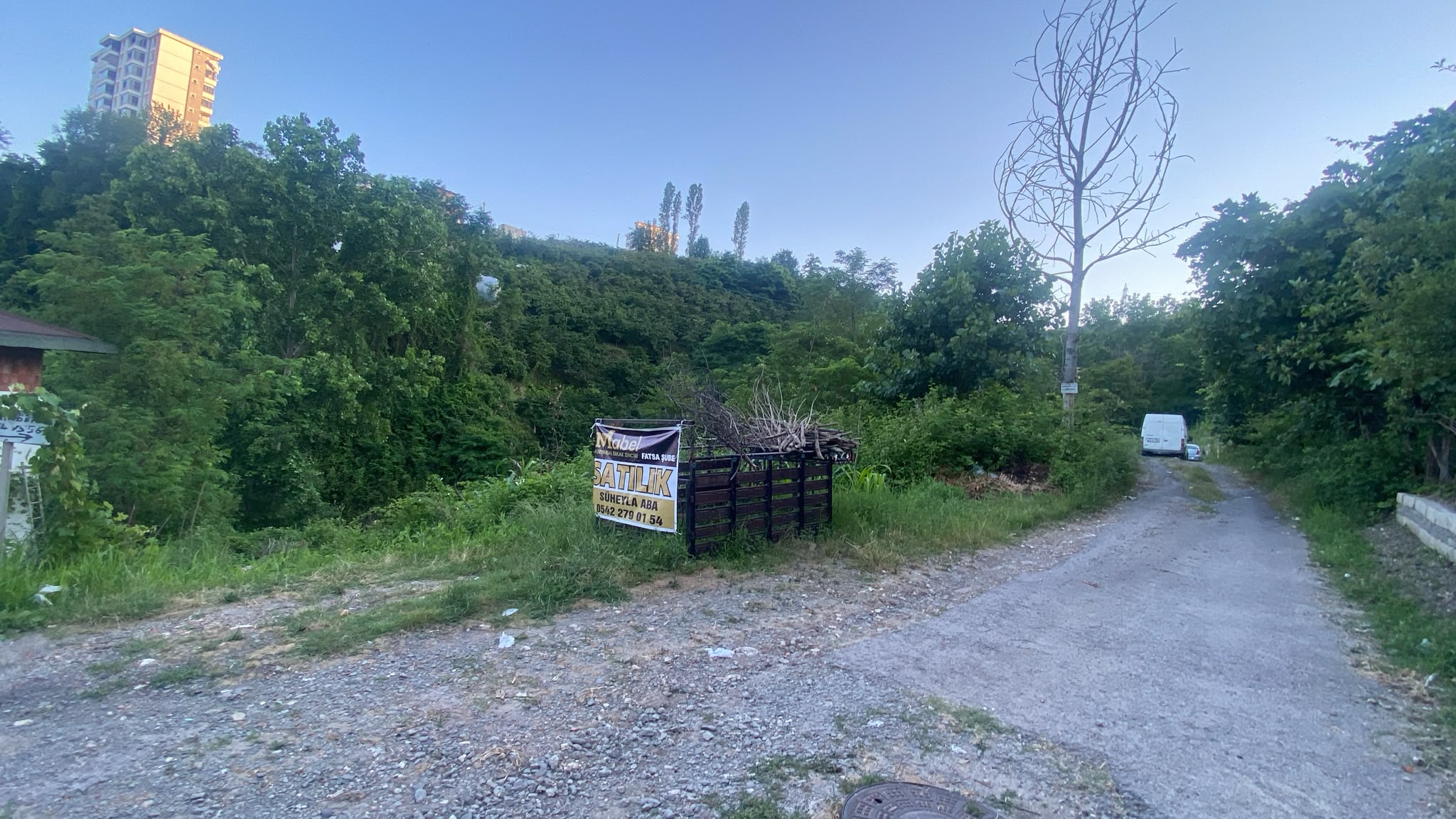 EVKAF MAH. ÇINAR MARKET ÜSTÜNDE 485 M2 SATILIK ARSA